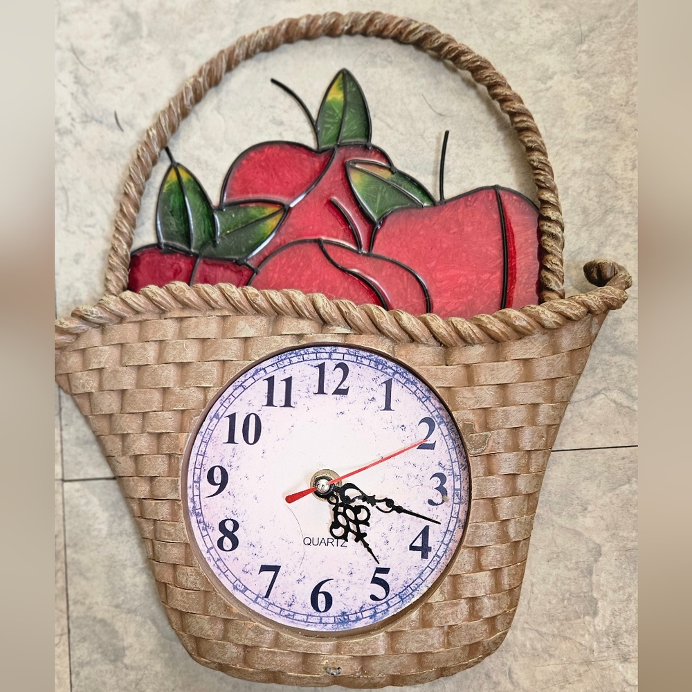 VTG Resin Apple Basket Shaped Kitchen Quartz Clock Works